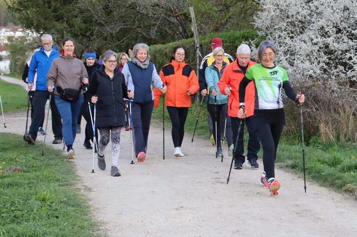 walkingmitamanatsamara
